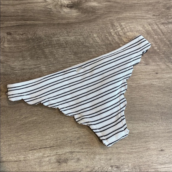 (S) Abercrombie & Fitch Striped Textured Bikini Bottoms Small Black White - Picture 5 of 9